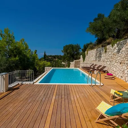 Oliva, In A Serene Location & Private Pool, By Zantewize