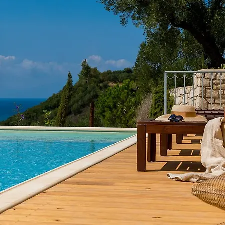 Villa Oliva, In A Serene Location & Private Pool, By Zantewize Akrotiri (Zakynthos)