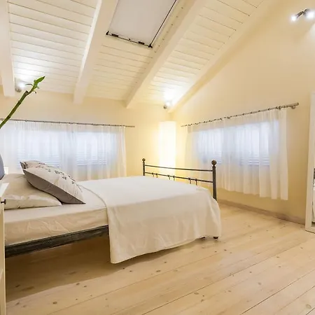 Oliva, In A Serene Location & Private Pool, By Zantewize * Akrotiri (Zakynthos)