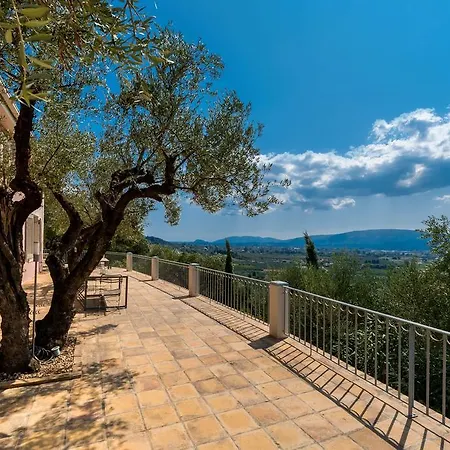 Villa Oliva, In A Serene Location & Private Pool, By Zantewize