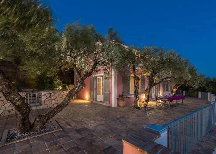 Oliva, In A Serene Location & Private Pool, By Zantewize 빌라