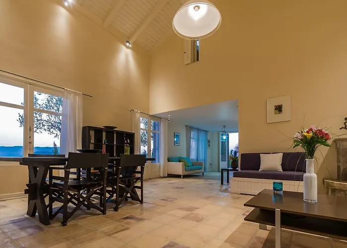 Oliva, In A Serene Location & Private Pool, By Zantewize 빌라 *