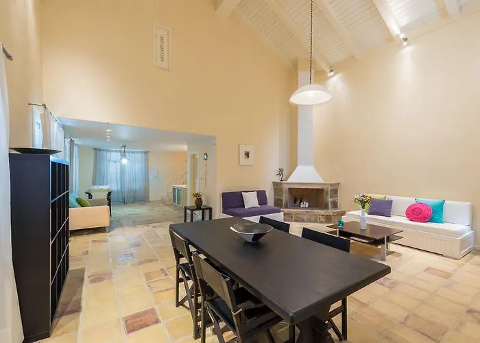 Oliva, In A Serene Location & Private Pool, By Zantewize