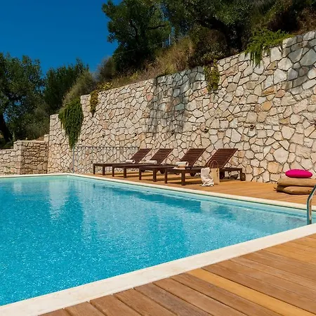 Oliva, In A Serene Location & Private Pool, By Zantewize Vila *