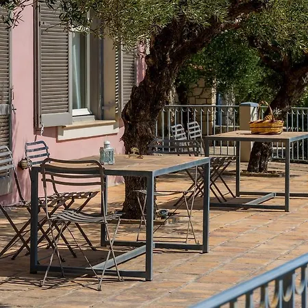 Oliva, In A Serene Location & Private Pool, By Zantewize Vila Akrotiri (Zakynthos)